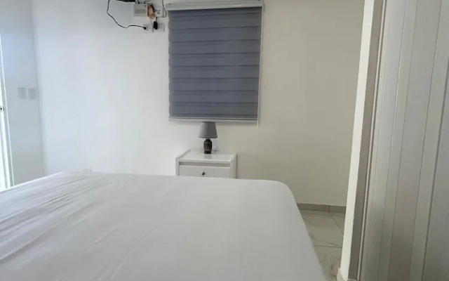 Hotel tropic pop