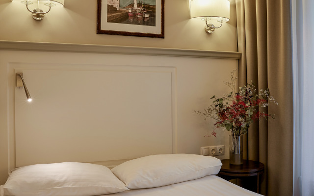 Ratonda Centrum Hotel