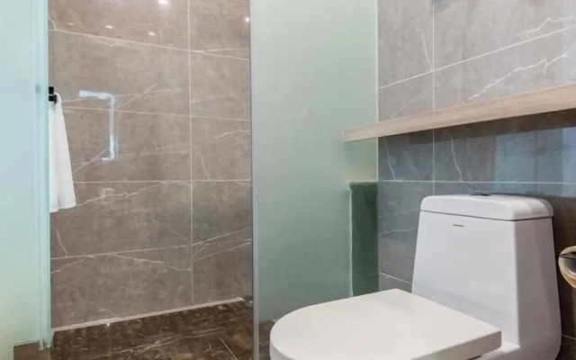 Vyluk J Hotel National Plaza Xinping