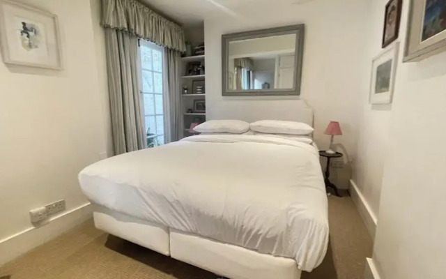 Second nest Chelsea