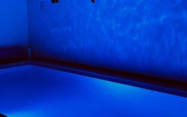 Attractive holiday home in Moëlan-sur-Mer with garden