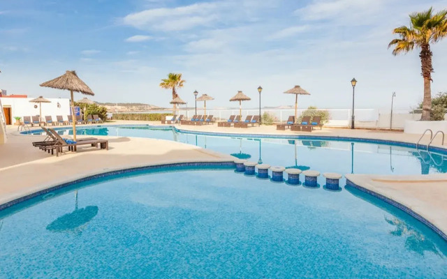 Marina Palace Apartments
