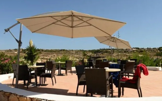 Calamadonna Club Hotel-Resort -Vista Isola dei Conigli
