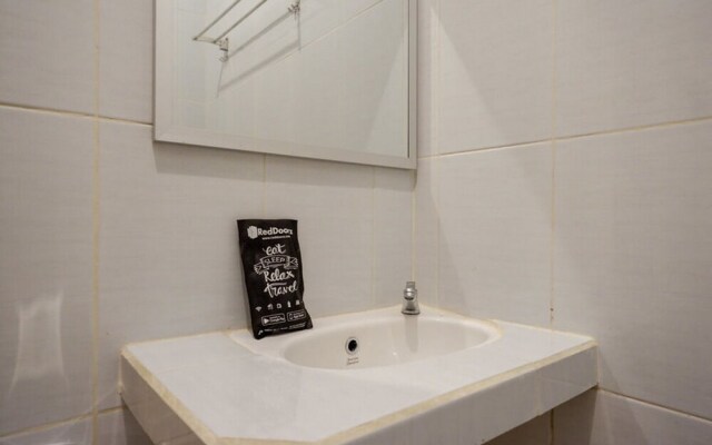 Rumah Indah Eksekutif Home Stay by RedDoorz