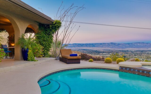 New Listing! All-suite Hilltop W/ Pool, Spa 2 Bedroom Home