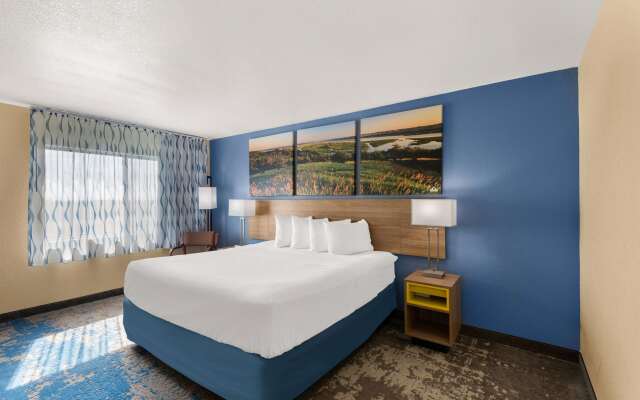 Days Inn by Wyndham Newton