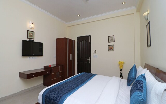 OYO 10171 Hotel Comfort Stay