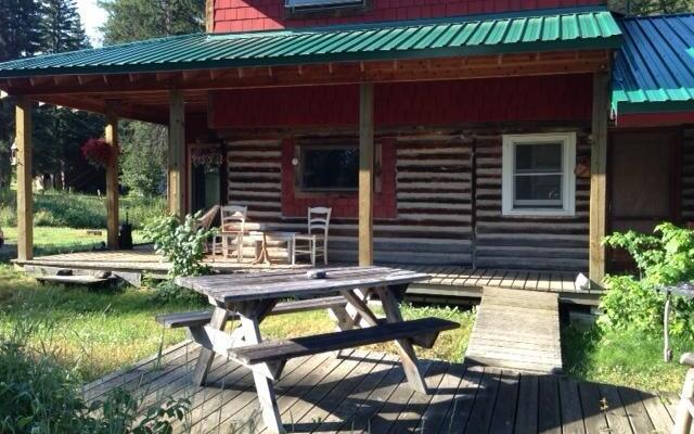 Creekside Cabin