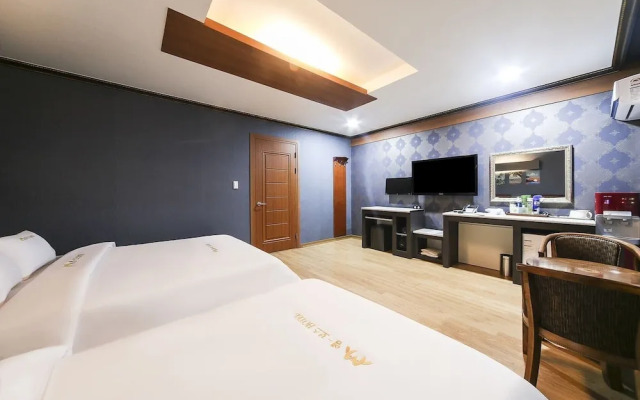 M Boss Motel