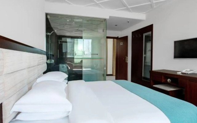 Jinding Hotel