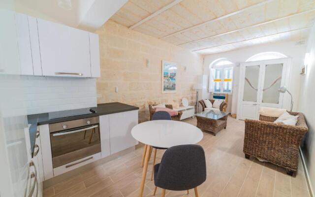 Central Valletta Townhouse