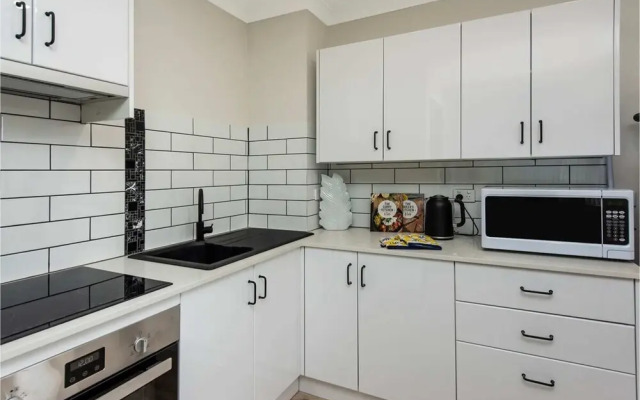 Contemporary 1BR Apartment - Near the City