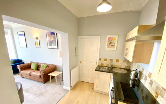 Scarborough Stays - Captain Bay Apartments