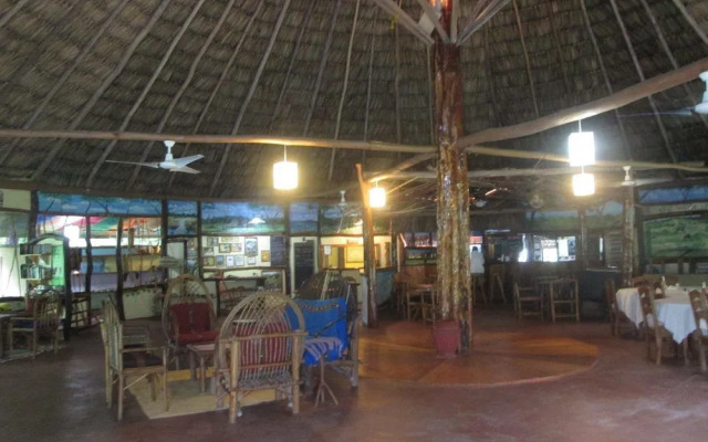 Cotton Tree Lodge