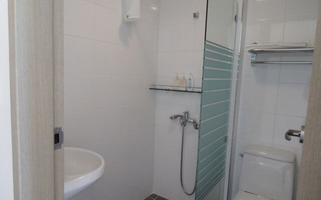 2013 Guesthouse