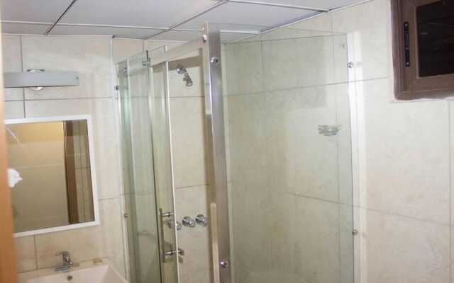 Duen Hotel