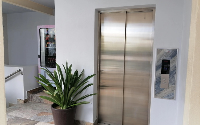 Hotel & Suites Las Palmas