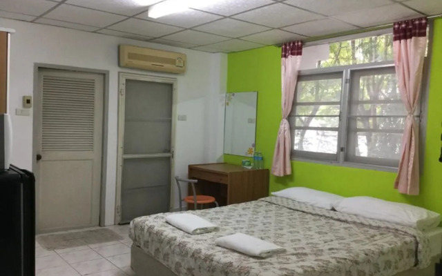 Park Avenue At Huamark