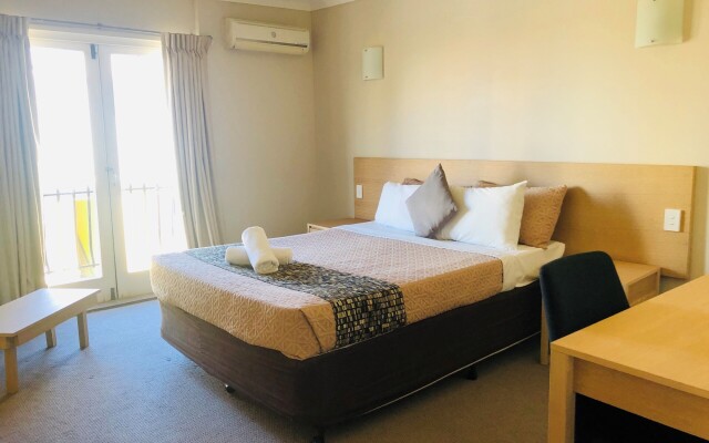 Hamilton Brisbane Airport Hotel