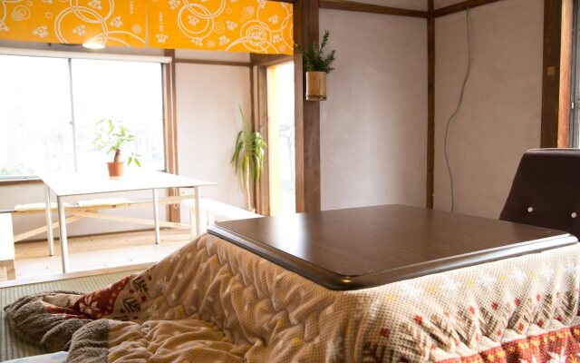 Guesthouse Waya - Hostel