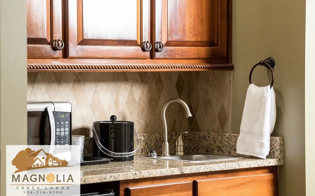 Magnolia Creek Lodge