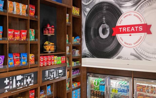 Hampton Inn & Suites Alachua I-75