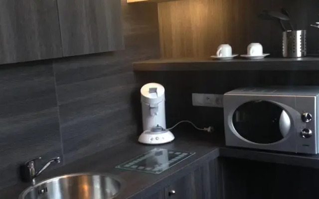 Dirk Suites