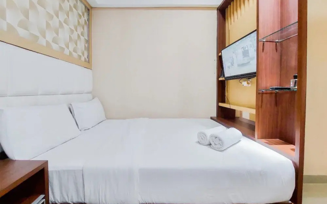 Strategic And Comfy Studio Apartment B Residence Near Bsd