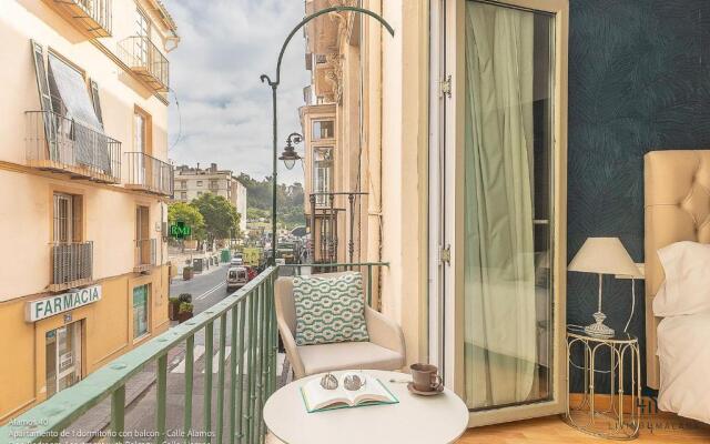 Apartamentos Living4Málaga Deluxe