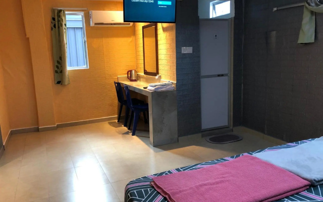 Oyo 90604 City Hotel – Guest Rooms – Sibu
