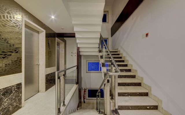 OYO Flagship 17107 Green Leaves LB Nagar