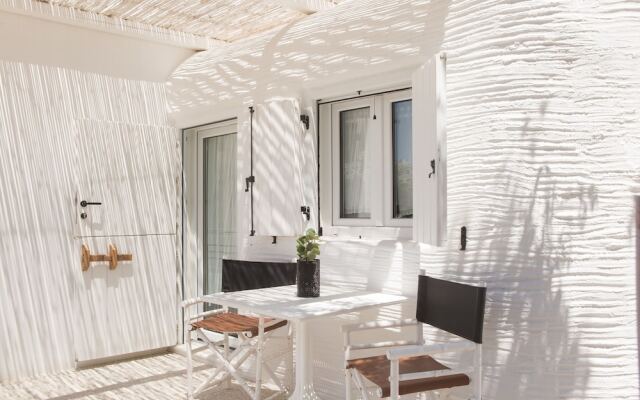 Kallos Villas & Suites