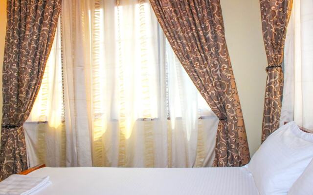 Hillstarh Hotel