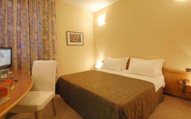 B&B HOTEL First