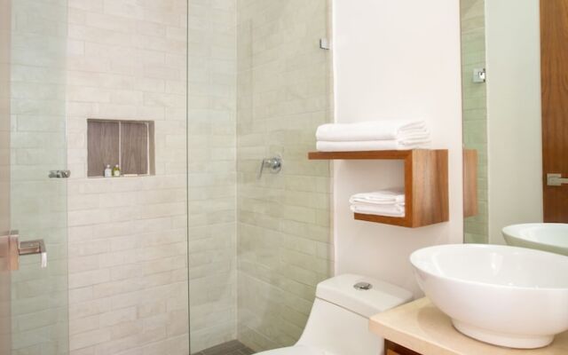 vanessa24 studio Anita204