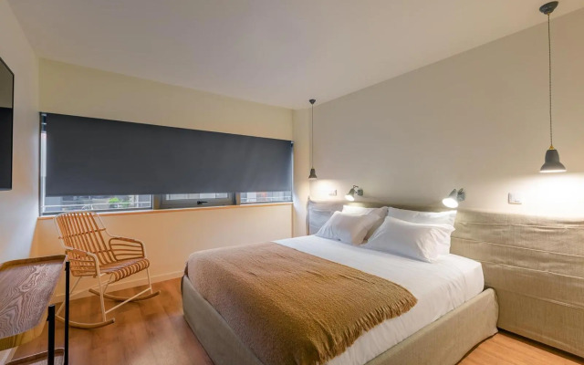 Three House Hotel
