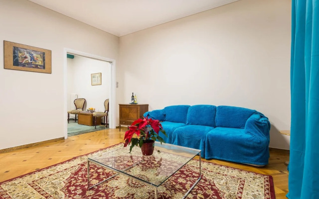 Three Bedrooms Apartment Under Acropolis