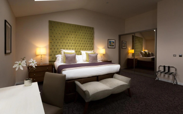 Sandford Springs Hotel & Golf Club