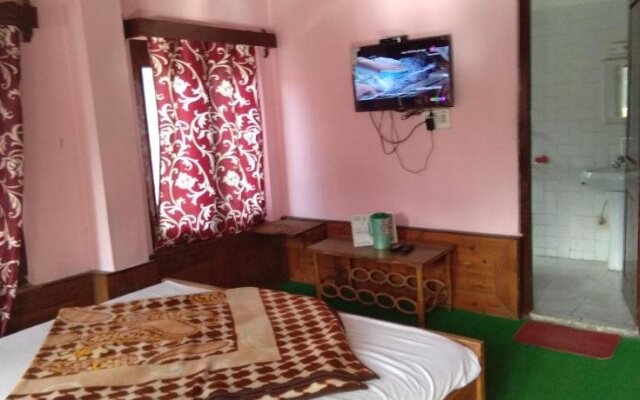 Hotel Hema Holiday Home