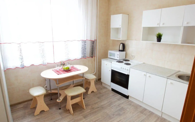 Apartments on Molokova street 8