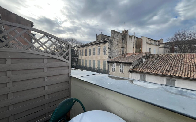 Empire Hotel