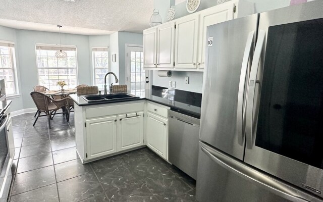 Bayou Breeze 4 Bedroom Home by RedAwning