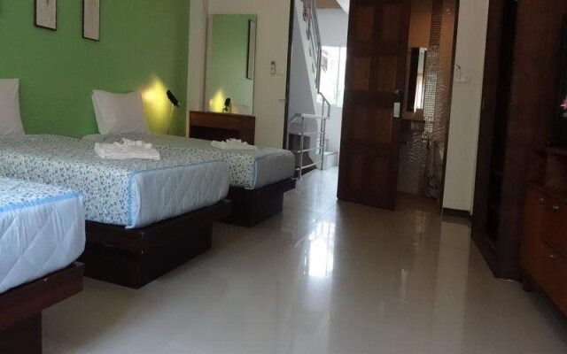 Five Elephant Hostel