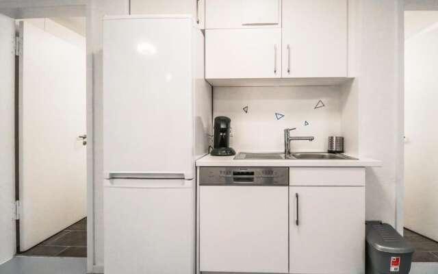 Private Hostel Room City Center 1C