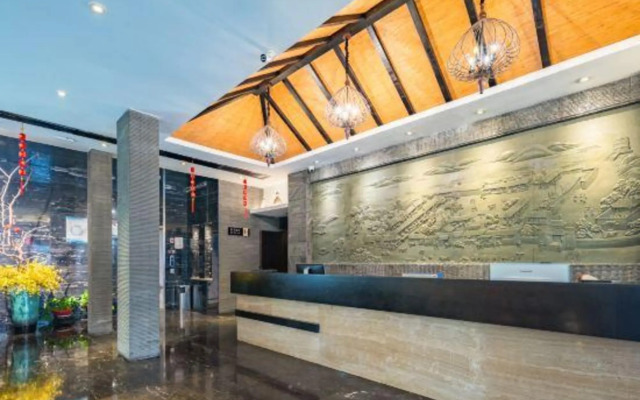 Crystal Pudi Hotel