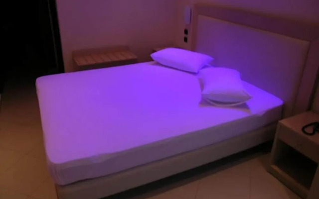 Theoxenia Hotel