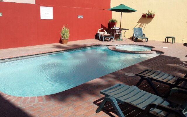 Motel Ensenada Inn