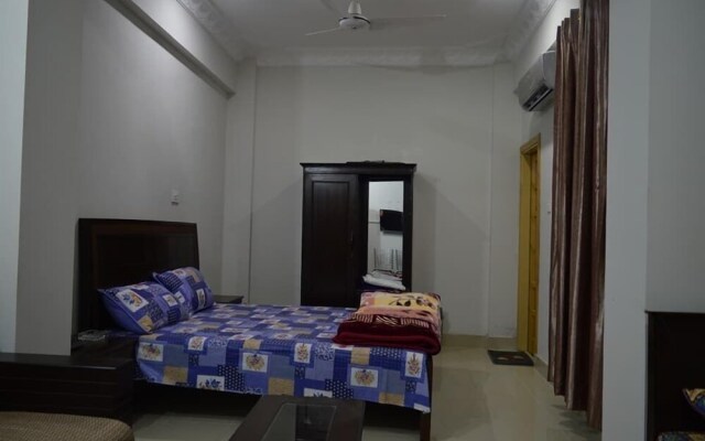 Hotel Crown City Muzaffarabad