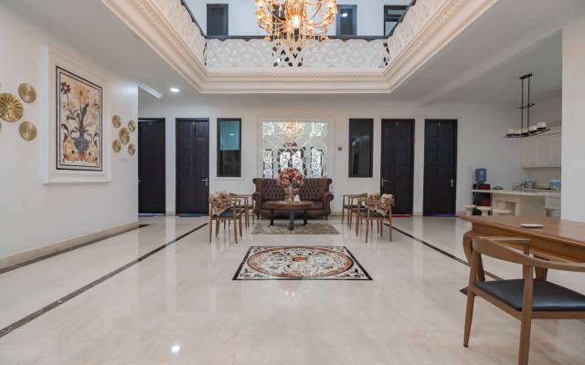 Family Homestay Syariah Cirebon RedPartner
