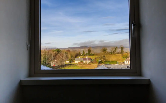 The Red Cottage & Stables